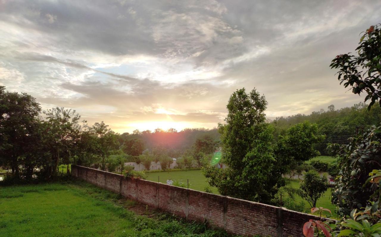 Sun N Soil Backpacker Hostel Lachhiwala 外观 照片